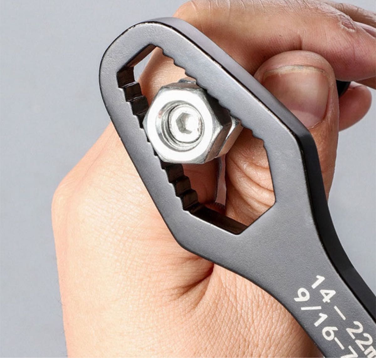 フリーレンチ ブラック　モンキー DIY コンパクト　 大工道具 スパナ ユニバーサルレンチ シルバー 8mm