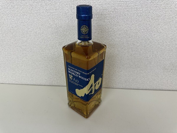 H069-X1-309 Suntory world whisky .Ao 700ml 43% not yet . plug present condition goods ①