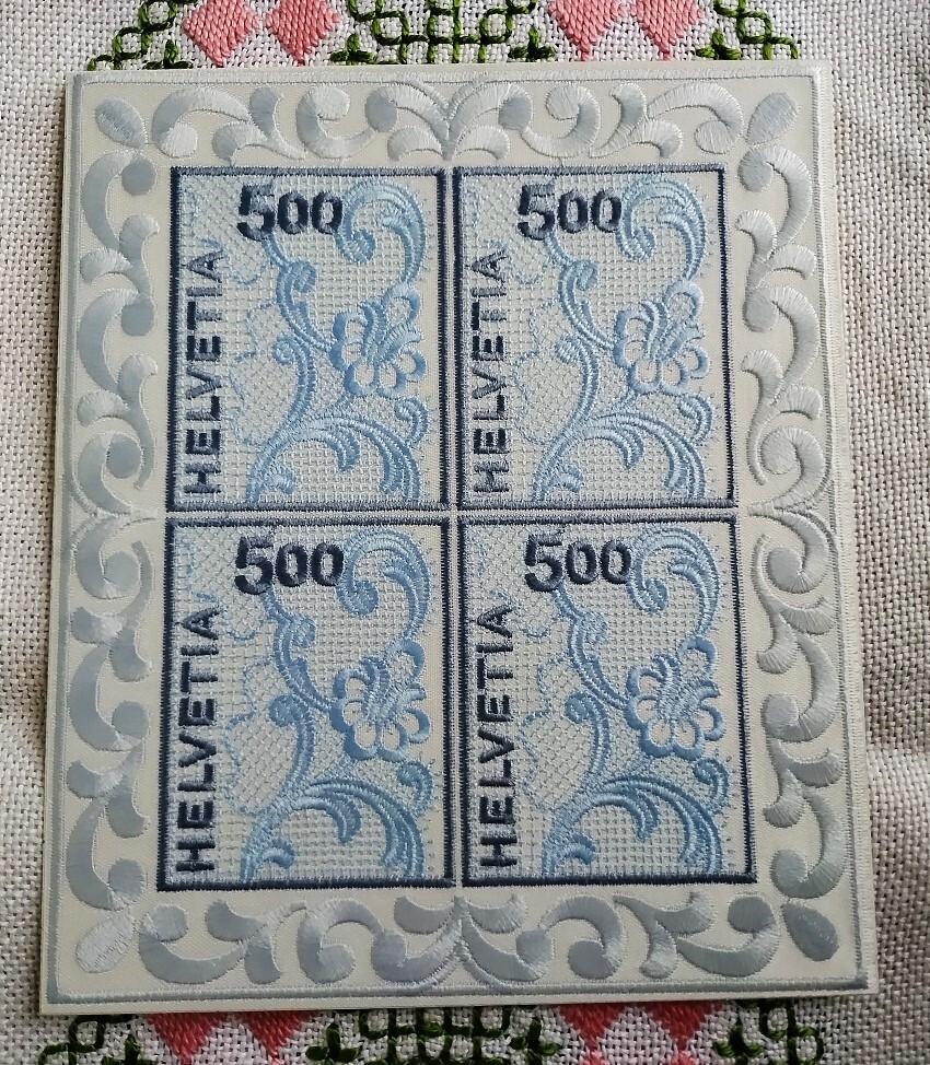 aαω1y5-9S14　スイス2000年　ザンクト・ガレンの刺繍・シール切手・1種×4面シート_画像1