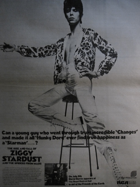 DAVID BOWIE 『ZIGGY STARDUST』／BRIDGET ST. JOHN 『THANK YOU FOR ...』◎稀少アルバム広告◎『MELODY MAKER』原紙[1972年]_画像1