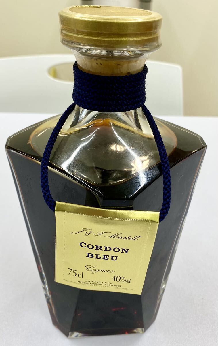 〈N735〉 古酒 MARTELL マーテル Cordon Bleu Baccarat Crystal Decanter コルドンブルー バカラ  750ml 40度 替栓 箱入 コニャックの画像3