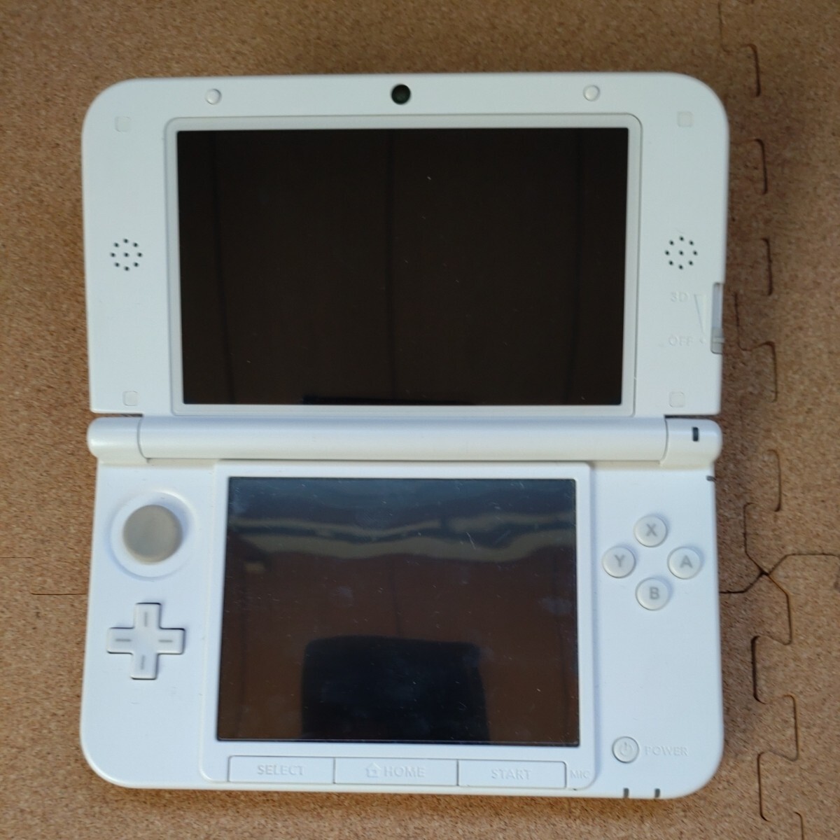 任天堂 NINTENDO 3DSLL(SPR-001) ピンクホワイト 付属品付 動作品 初期化済 USED品 ニンテンドー3DSLLの画像4