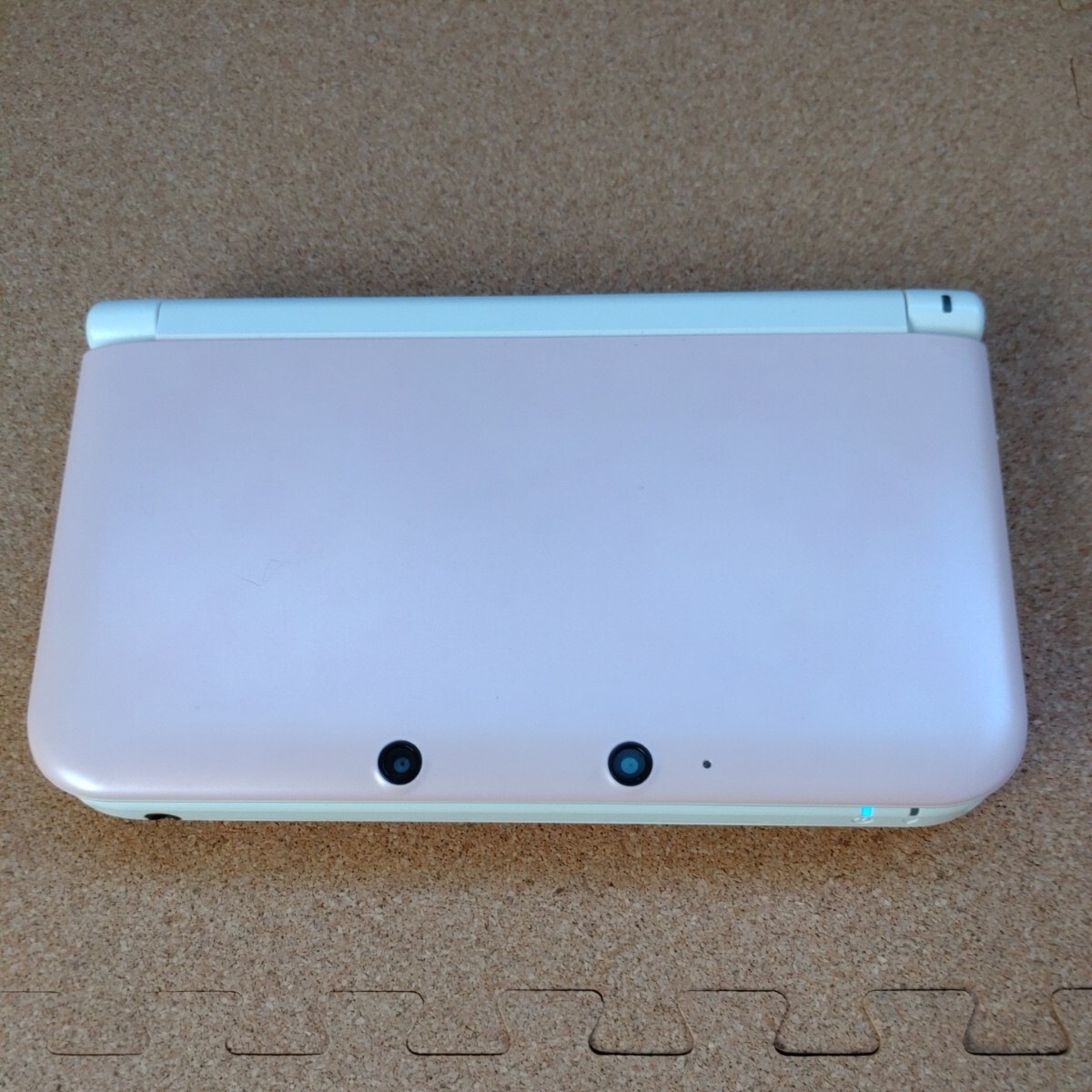 任天堂 NINTENDO 3DSLL(SPR-001) ピンクホワイト 付属品付 動作品 初期化済 USED品 ニンテンドー3DSLLの画像2