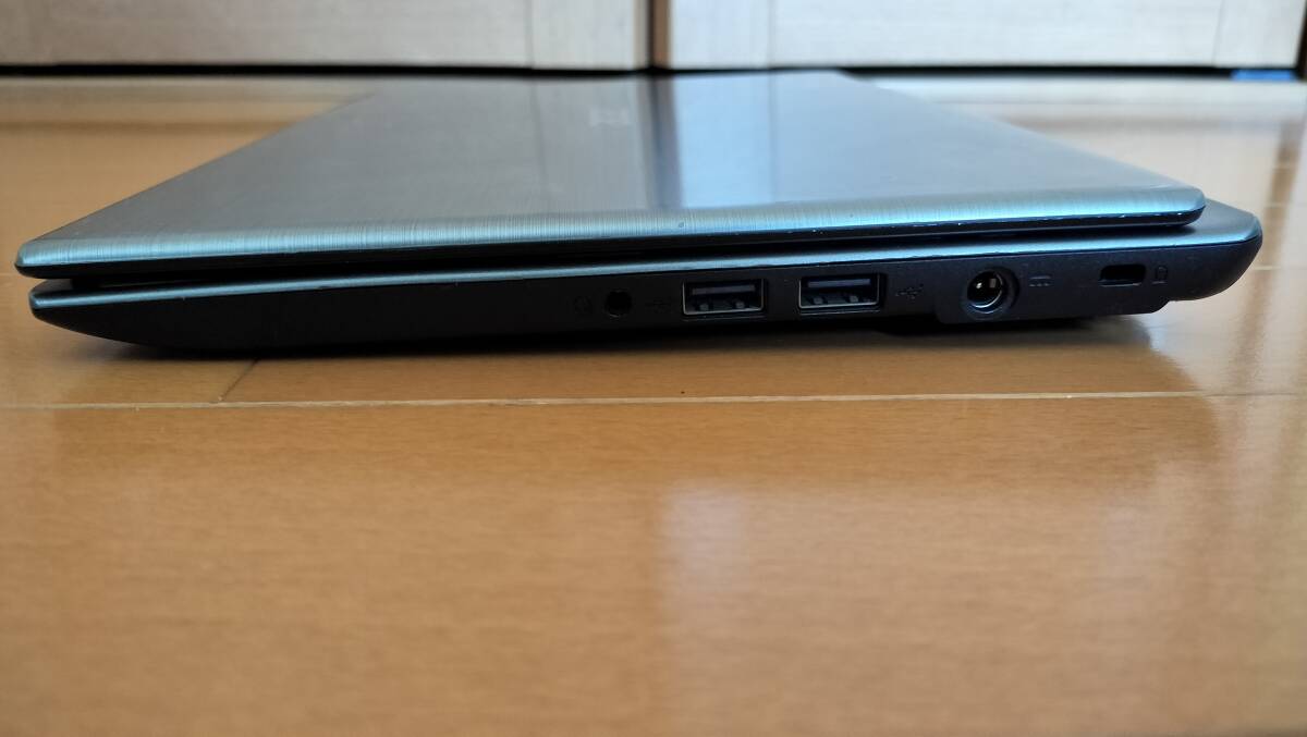 送料込み！　acer　Aspire V5 V5-171-H32D/S _画像5