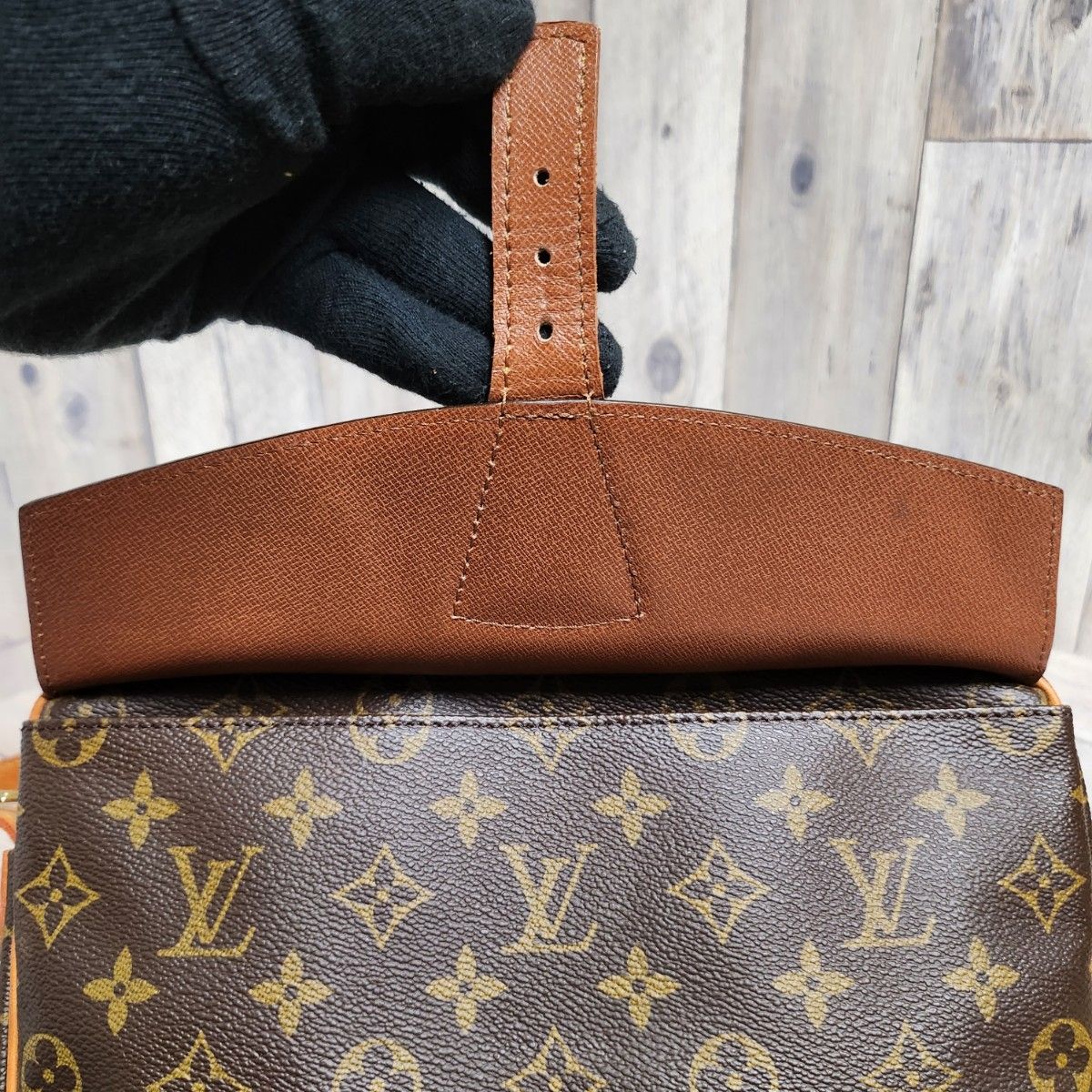 ルイヴィトン モノグラム ショルダーバッグ 斜め掛け LOUIS ルイヴィトン モノグラム ショルダーバッグ 斜め掛け LOUIS