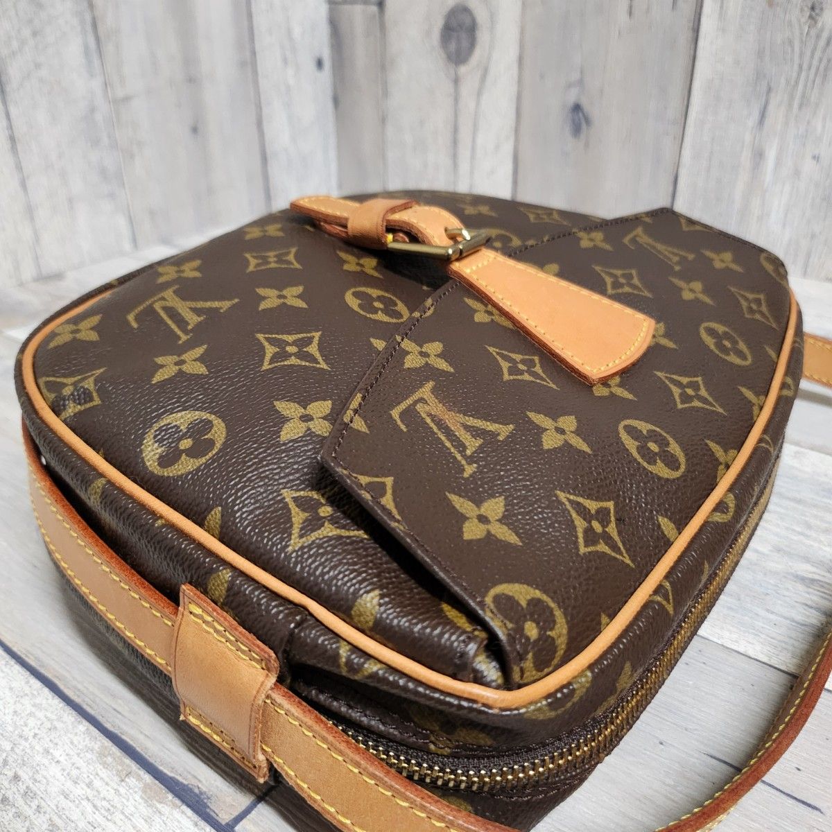 ルイヴィトン モノグラム ショルダーバッグ 斜め掛け LOUIS ルイヴィトン モノグラム ショルダーバッグ 斜め掛け LOUIS