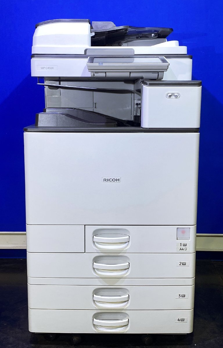 【越谷発】【RICOH】A3カラー複合機 ☆ MP C4504☆ 極少カウンター 9,695枚 ☆Mac対応☆動作確認済み (12938）_画像2