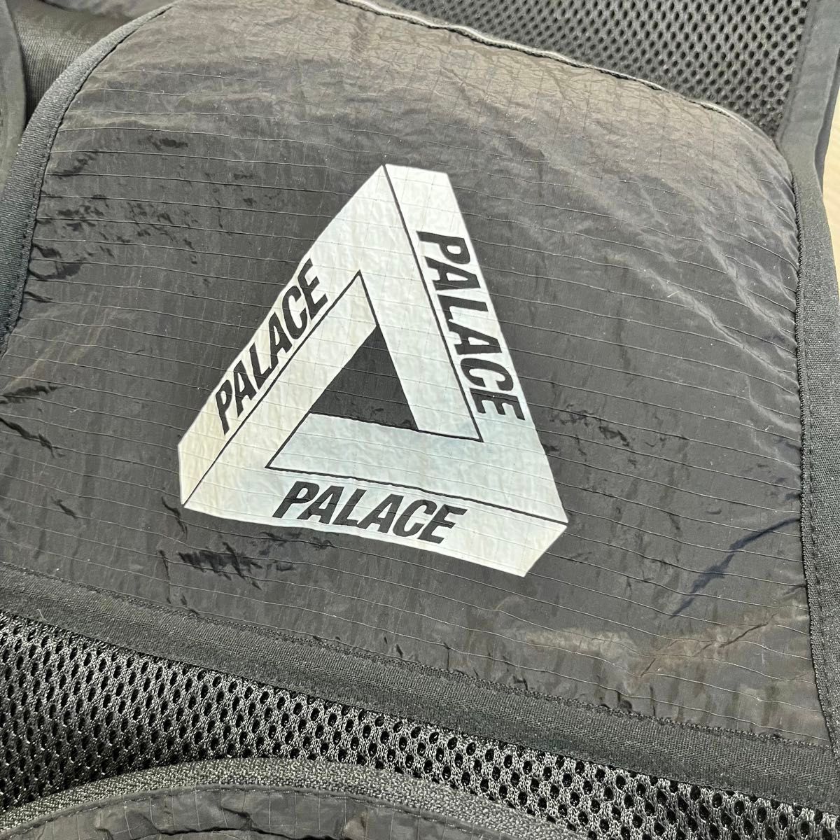 美品PALACE メッシュ ベスト 黒 PALACE SKATEBOARDSパレス 美品PALACE メッシュ ベスト 黒 PALACE SKATEBOARDSパレス