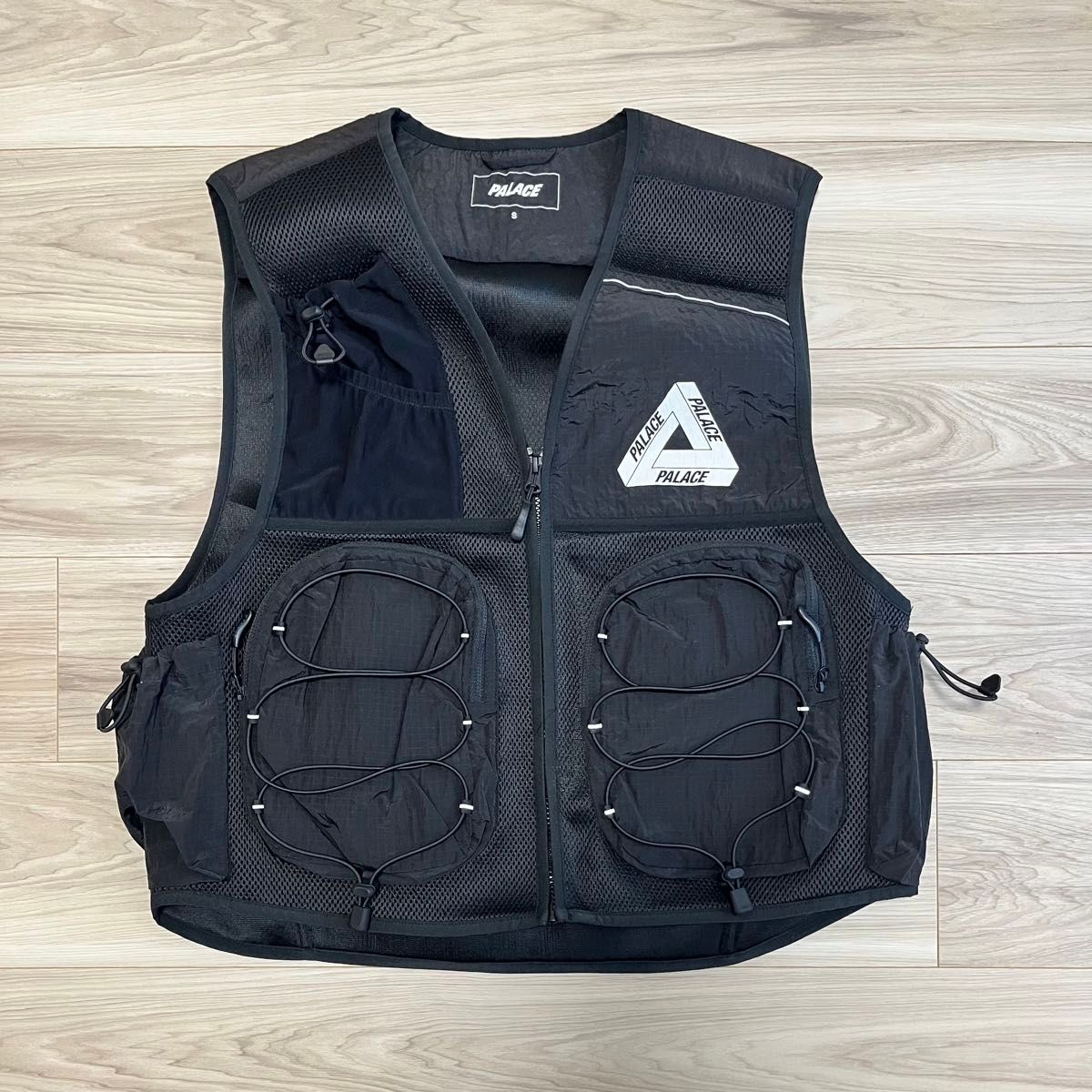 美品PALACE メッシュ ベスト 黒 PALACE SKATEBOARDSパレス 美品PALACE メッシュ ベスト 黒 PALACE SKATEBOARDSパレス