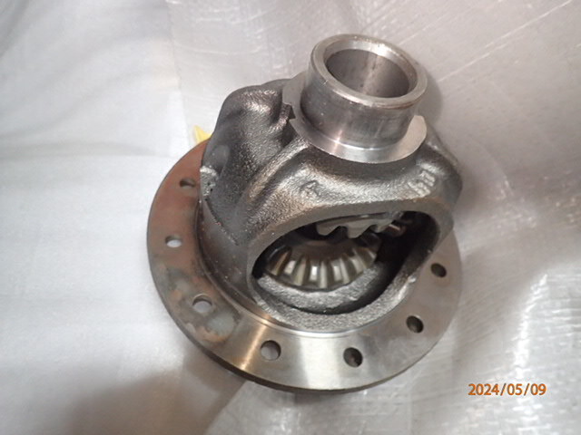  Isuzu Bighorn UBS69? original normal differential gear diff 