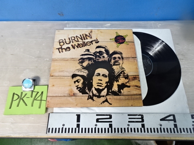 PK-74/LP record Bob Marley Bob Marie The Wailers The way la-zBURNIN\' PUT IT ON etc. compilation ISLAND Recordrege- western-style music beautiful goods 