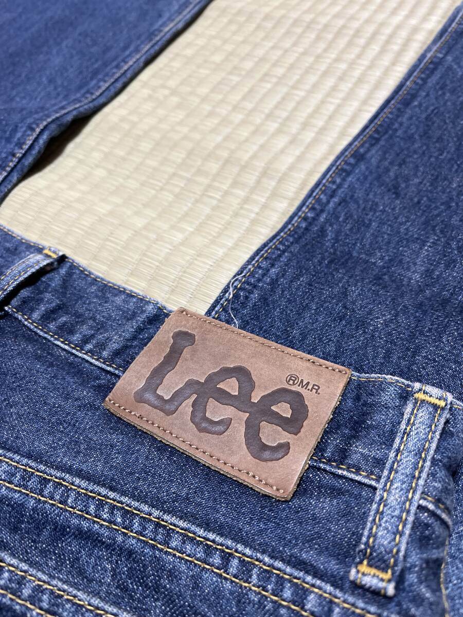 Lee リー ライダース 0102 W29 デニム ジーンズ ブーツカット 90年代 希少 レア 廃盤 人気 デザイン 定番 革パッチ 脇割 ZIP UP アメカジ_画像3