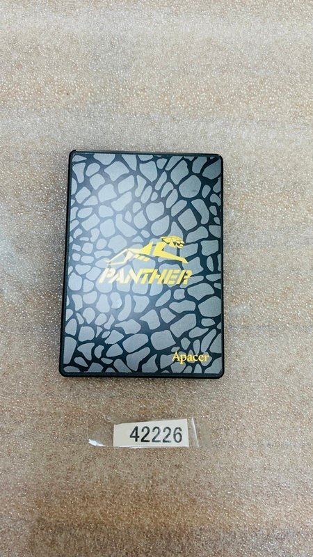 SSD480GB SATA 2.5 インチ SSD480GB 7MM 中古 動作確認済 使用時間 1896時間_画像1