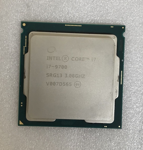 CPU インテル Core i7-9700 3.00GHz SRG13 LGA1151 Intel Core i7 9700 CORE i7 第9世代 プロセッサー 中古動作確認済み_画像1