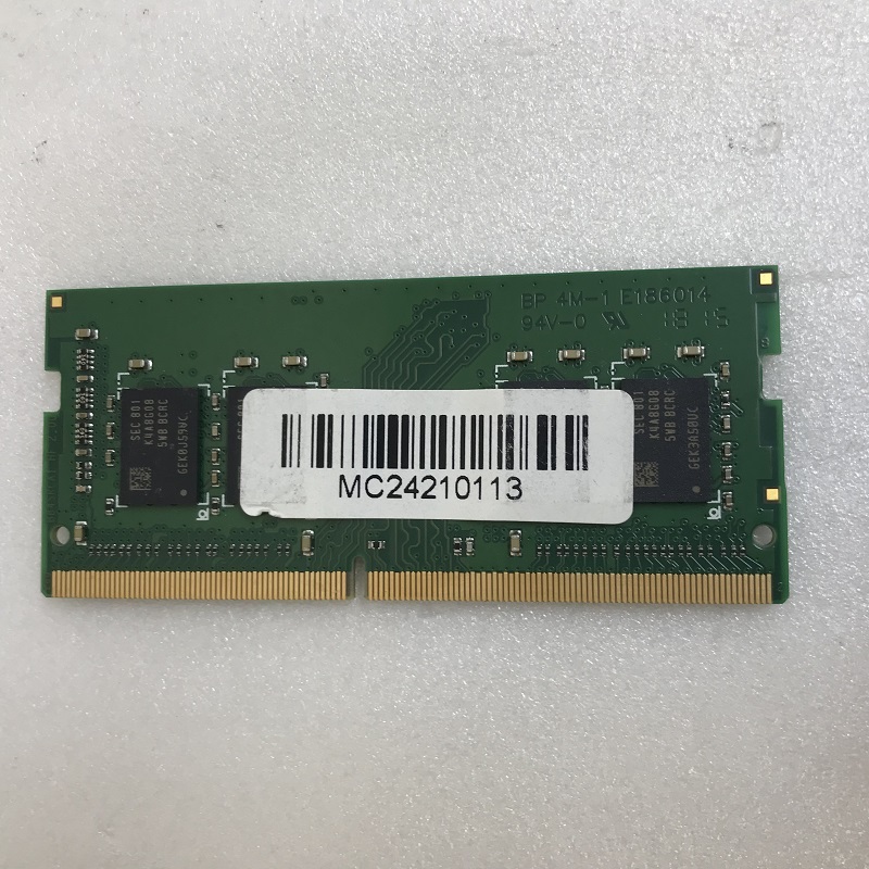 PC4 2400T 8GB ADATA PC4-2400T-SA1-11 8GB DDR4 ノートパソコン用メモリ DDR4-19200 8GB 260ピン DDR4 LAPTOP RAM 中古 動作確認済み_画像2