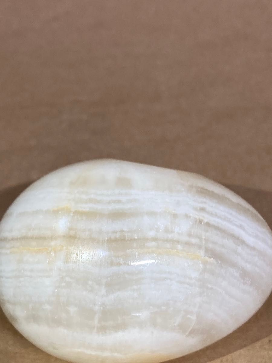 白い玉 白い石 卵 卵形 アンティーク 天然石 丸玉 レトロ 丸玉 天然石
