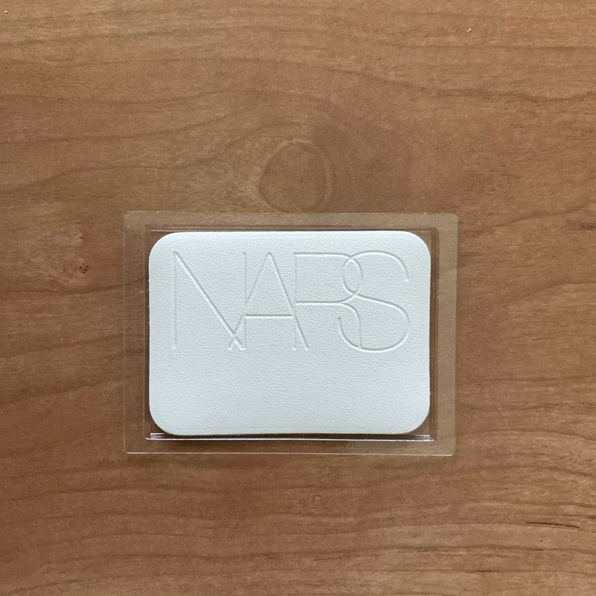 ●新品 未使用 NARS ナーズ 専用薄型パフ パウダー用