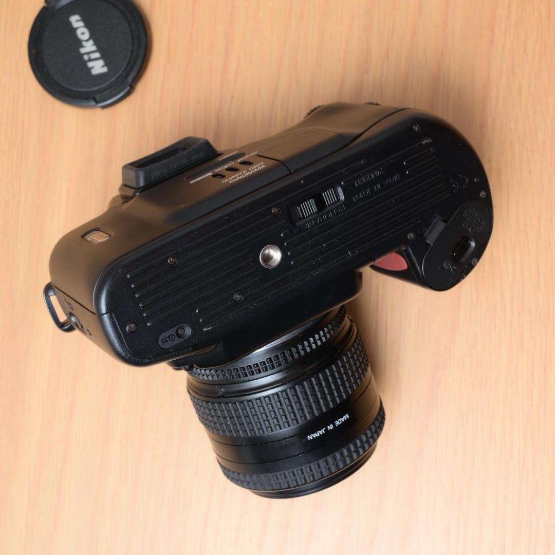 フィルムカメラ 一眼レフ Nikon F60  レンズ 電池付き ニコン