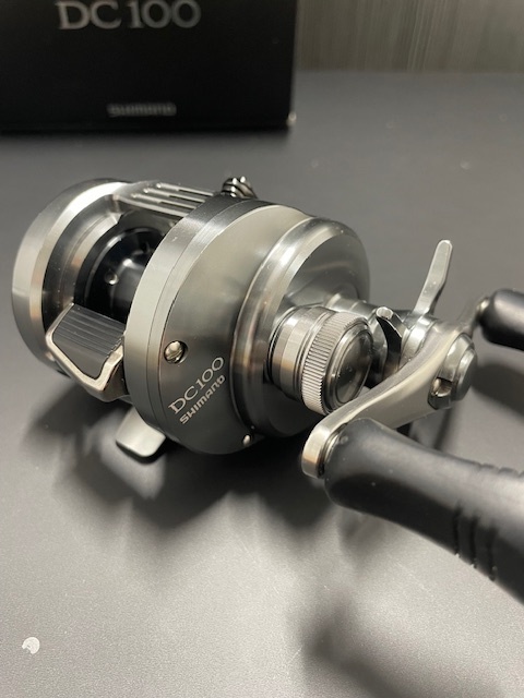 SHIMANO　20カルカッタ　コンクエスト　DC100 右ハンドル_画像5