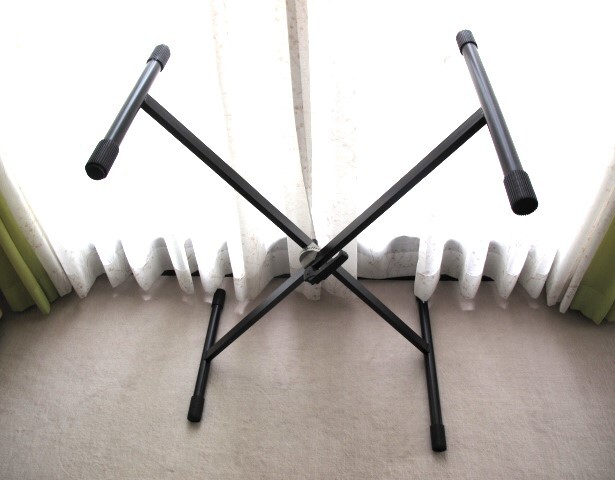 キーボードスタンド　＆　折りたたみ椅子　使用品_画像2