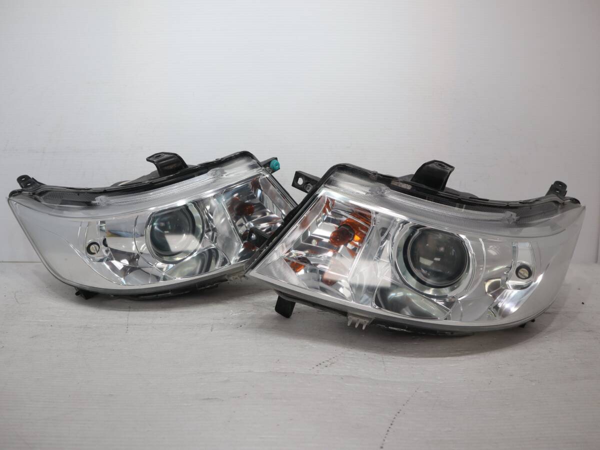 キレイ HID 【コーティング済】 車検〇 100-59191 BR46-22 ワゴンR スティングレー スティングレイ MH23S MJ23S ヘッドライト 左右