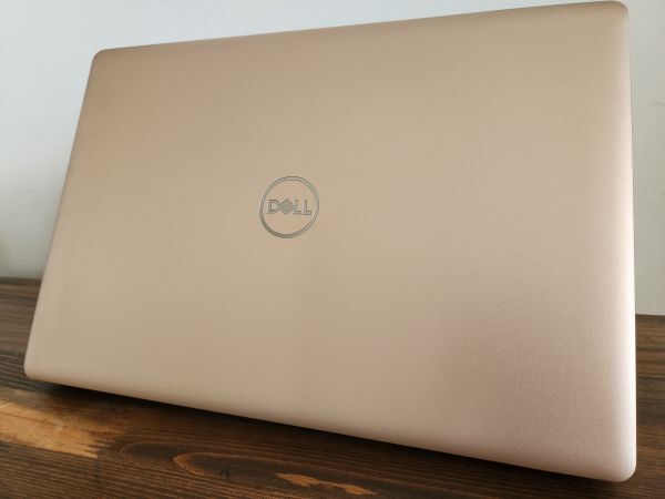 【Ryzen 5搭載上位プラチナSSDモデル 】DELL Inspiron 15 5000☆ FULL HDメモリ Nvme SSD512GB＋HDD1TB/Vega10/Bluetooth_女性にもおススメなローズゴールド☆