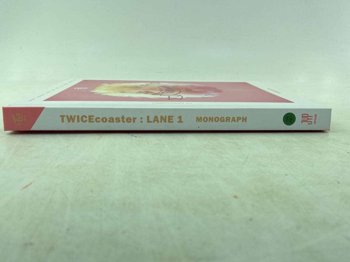 TWICE 写真集 TWICECOASTER : LANE 1 MONOGRAPH DVD・フォトカード付 中古_画像4