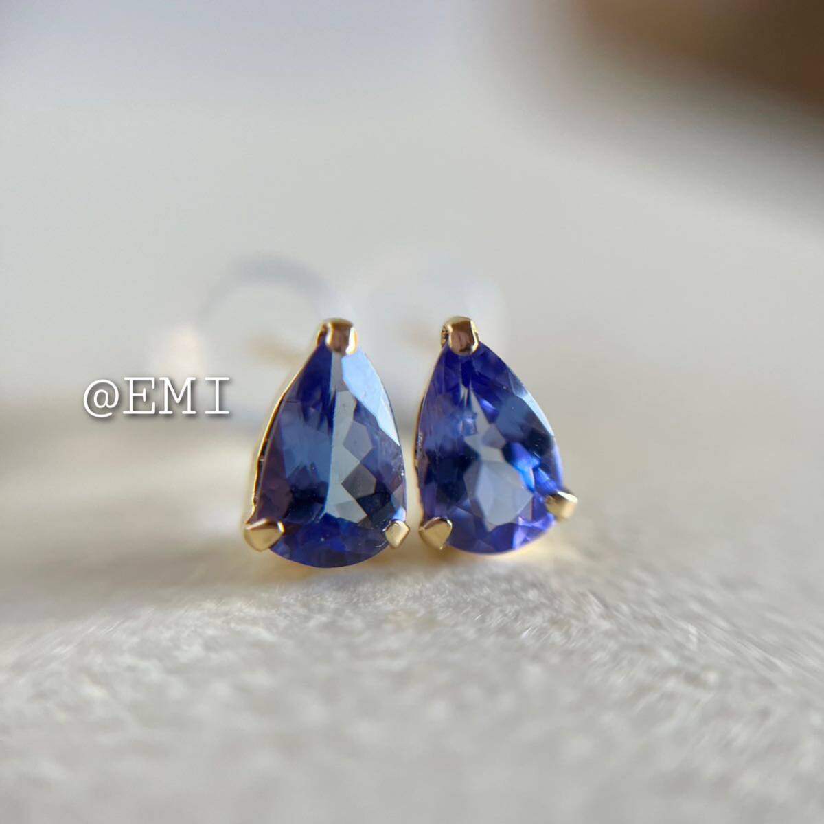 K18 天然石タンザナイト　ピアス　希少石　レアストーン　PEAR 18金 カラーストーン　tanzanite