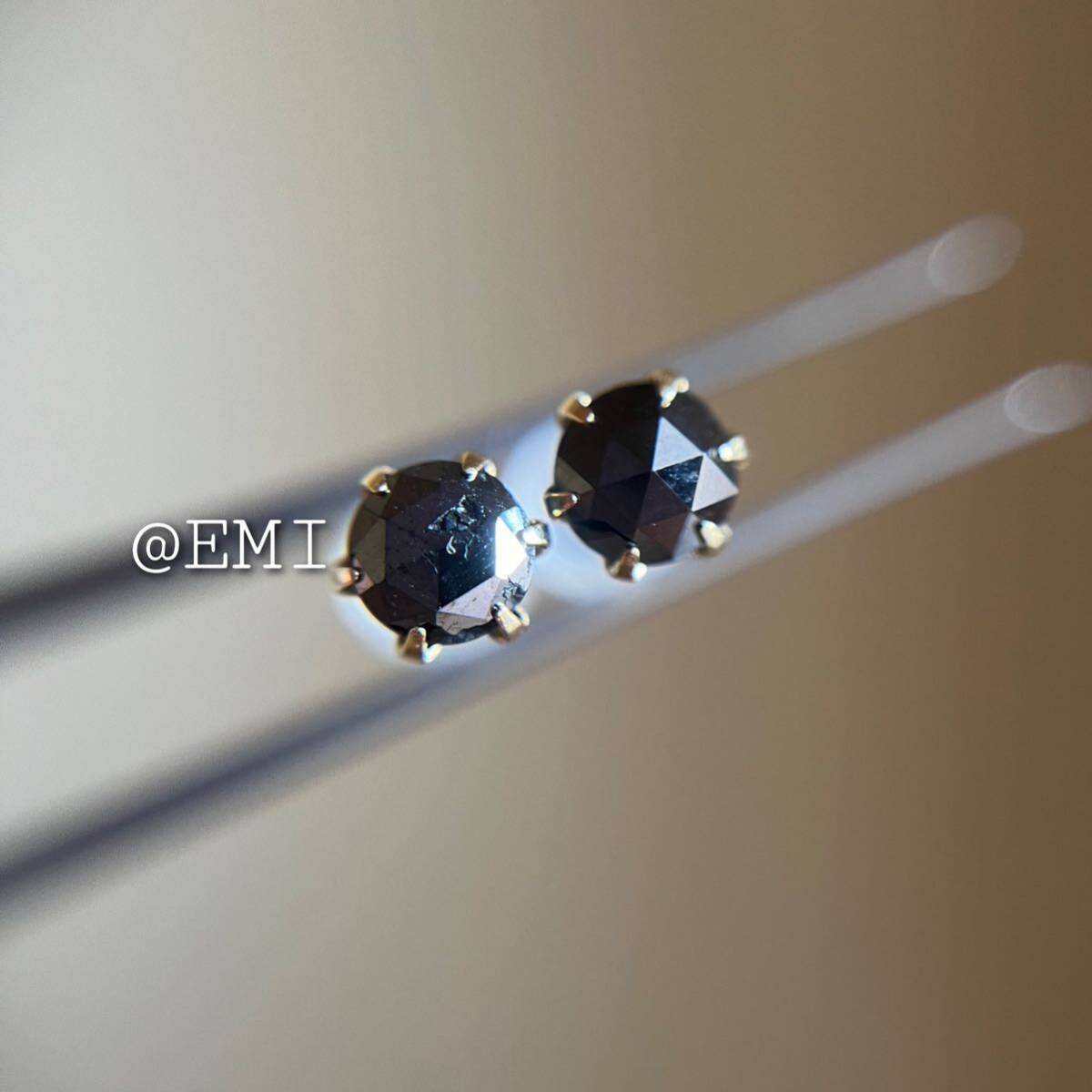 【スペシャルセール☆】 K18 天然ブラックダイヤモンド 0.60ct ピアスblack diamond 2