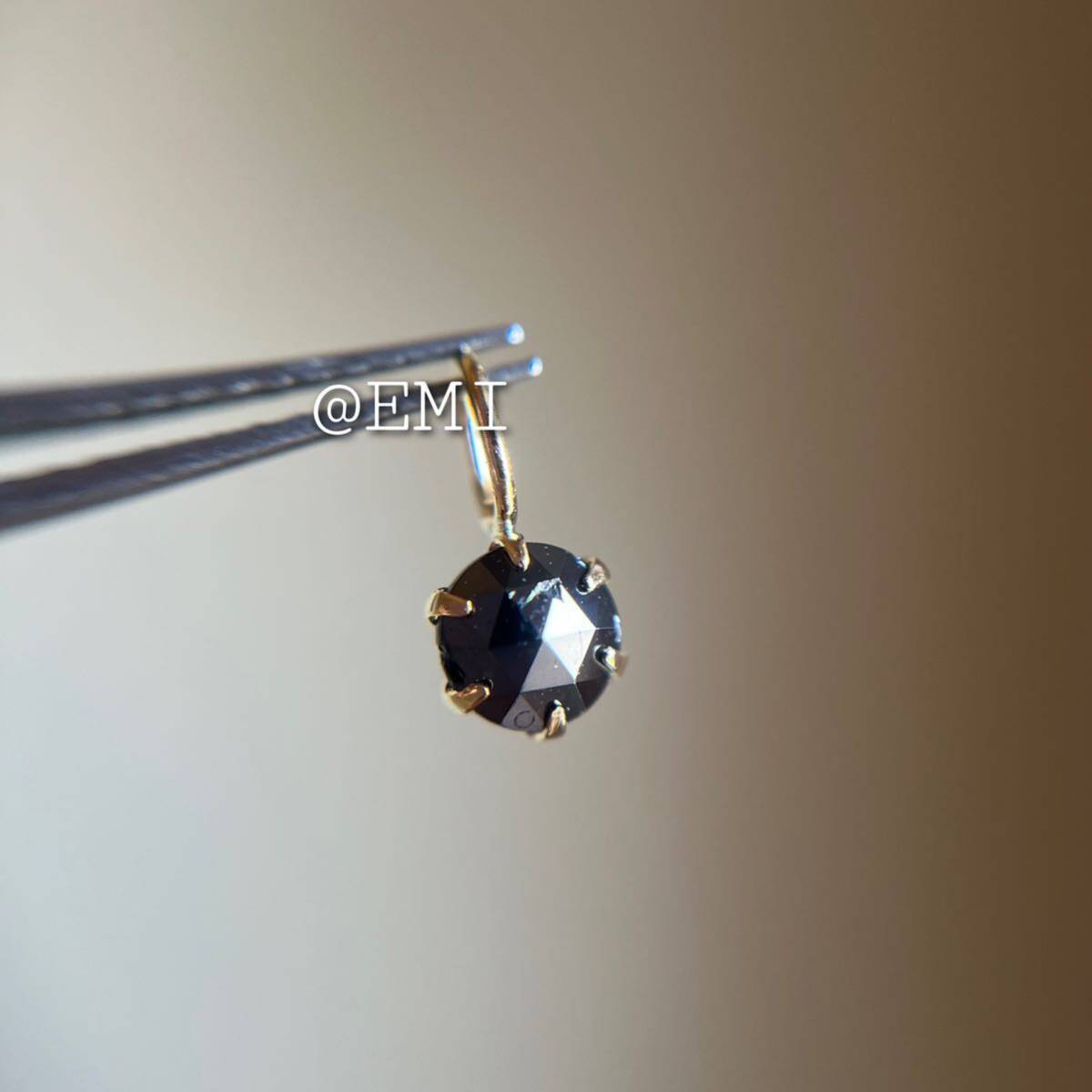 【タイムセール☆】 K18 天然ブラックダイヤモンド 0.30ct ペンダントトップ の画像3