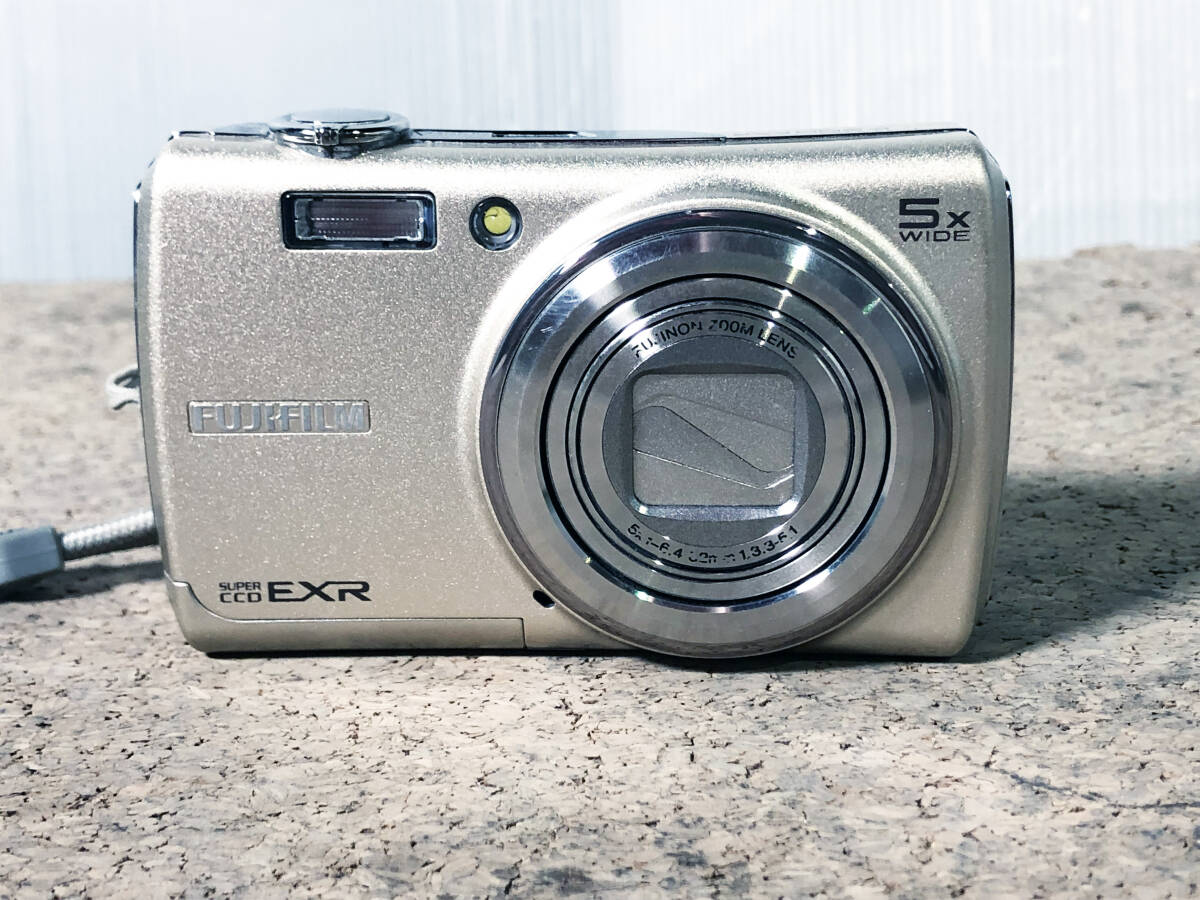 ◎★ 中古★FUJIFILM/富士フィルム　FinePix　デジタルカメラ　コンパクトカメラ【F200EXR】DEZY_画像3