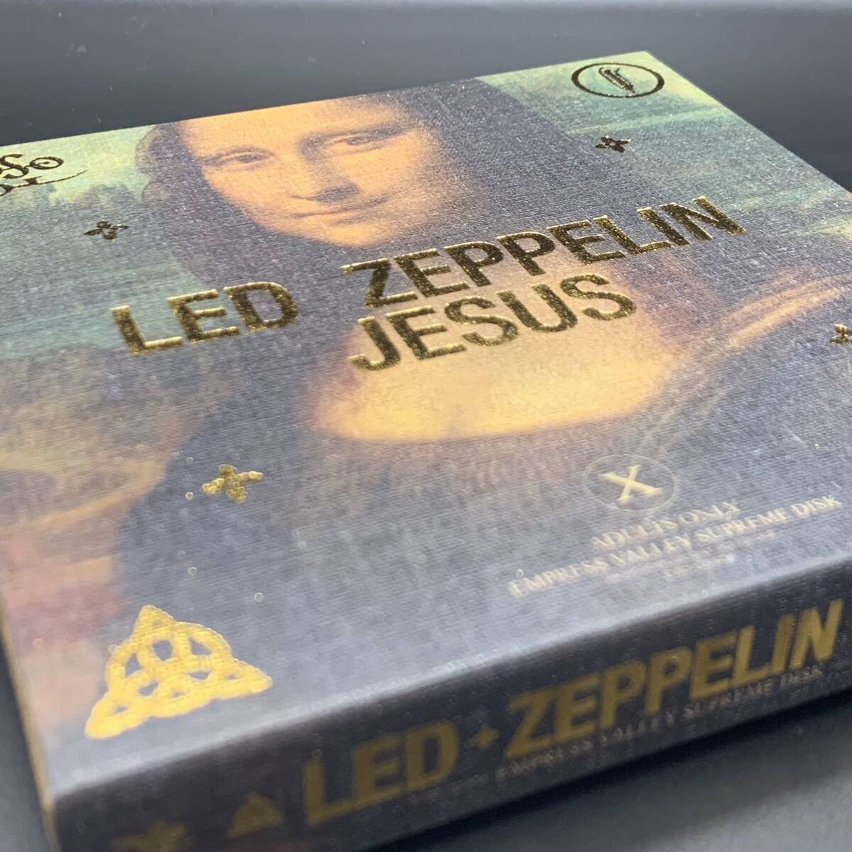 LED ZEPPELIN / JESUS「イスカリオテの黒い罌粟」(9CD BOX) 1975 MSG Arties Recording限定100セット！豪華金の箔押し！Empress Valley New