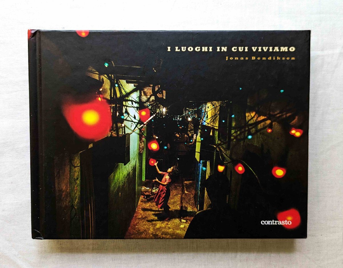 ジョナス・ベンディクセン 洋書写真集 Jonas Bendiksen I luoghi in cui viviamo マグナムフォト