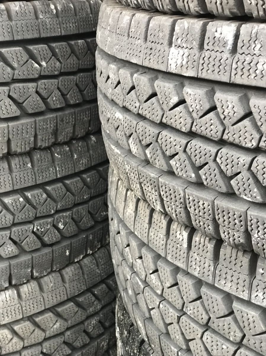 3212 ブリヂストン　205/80R17.5 スタッドレス　在庫あり_画像4