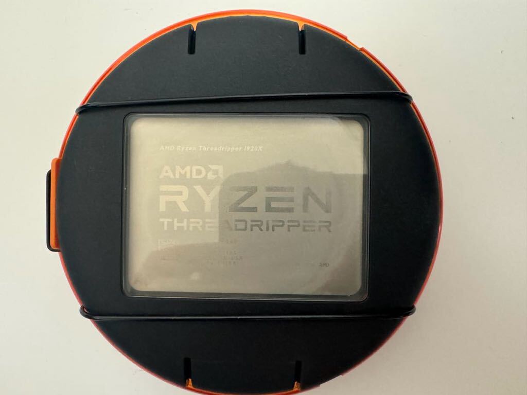 AMD Ryzen THREDRIPPER 1920X CPU 中古品_画像2