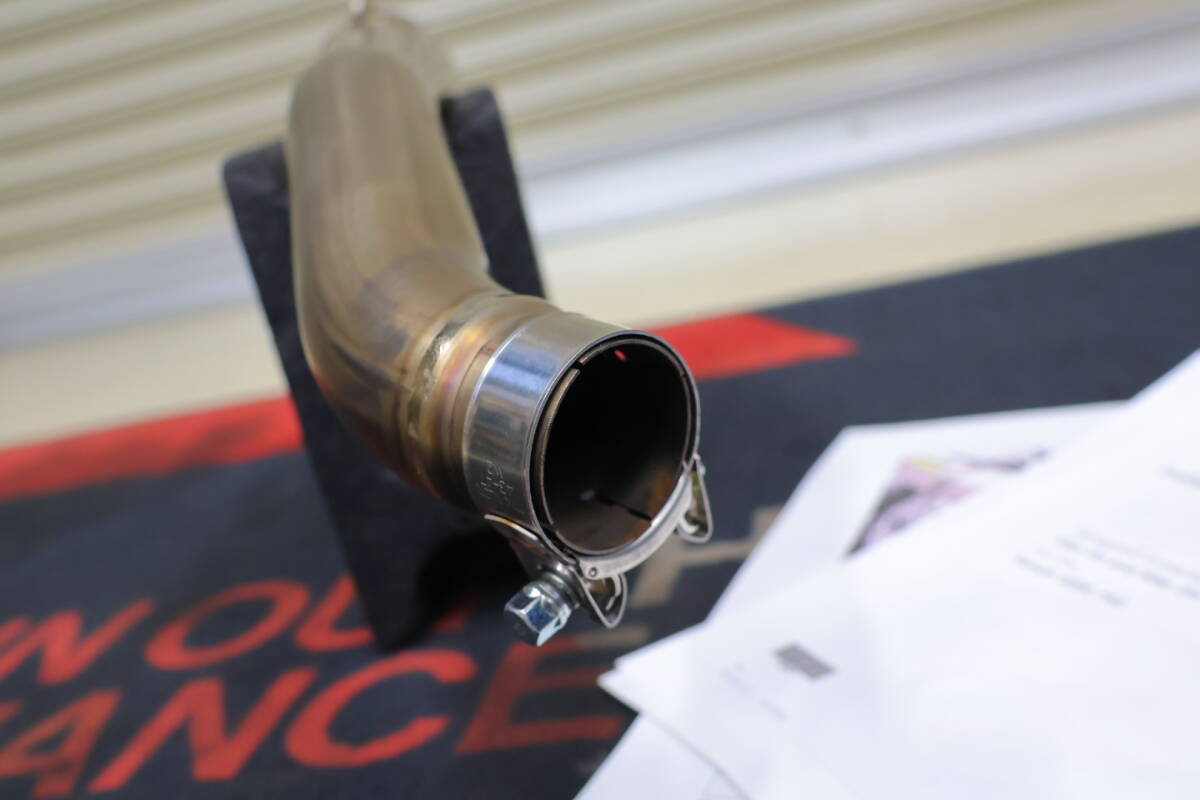 ◆美品◇　GSR750 (11-16) akrapovic 　スリップオン チタンマフラー アクラポビッチ◇GPタイプ_画像7