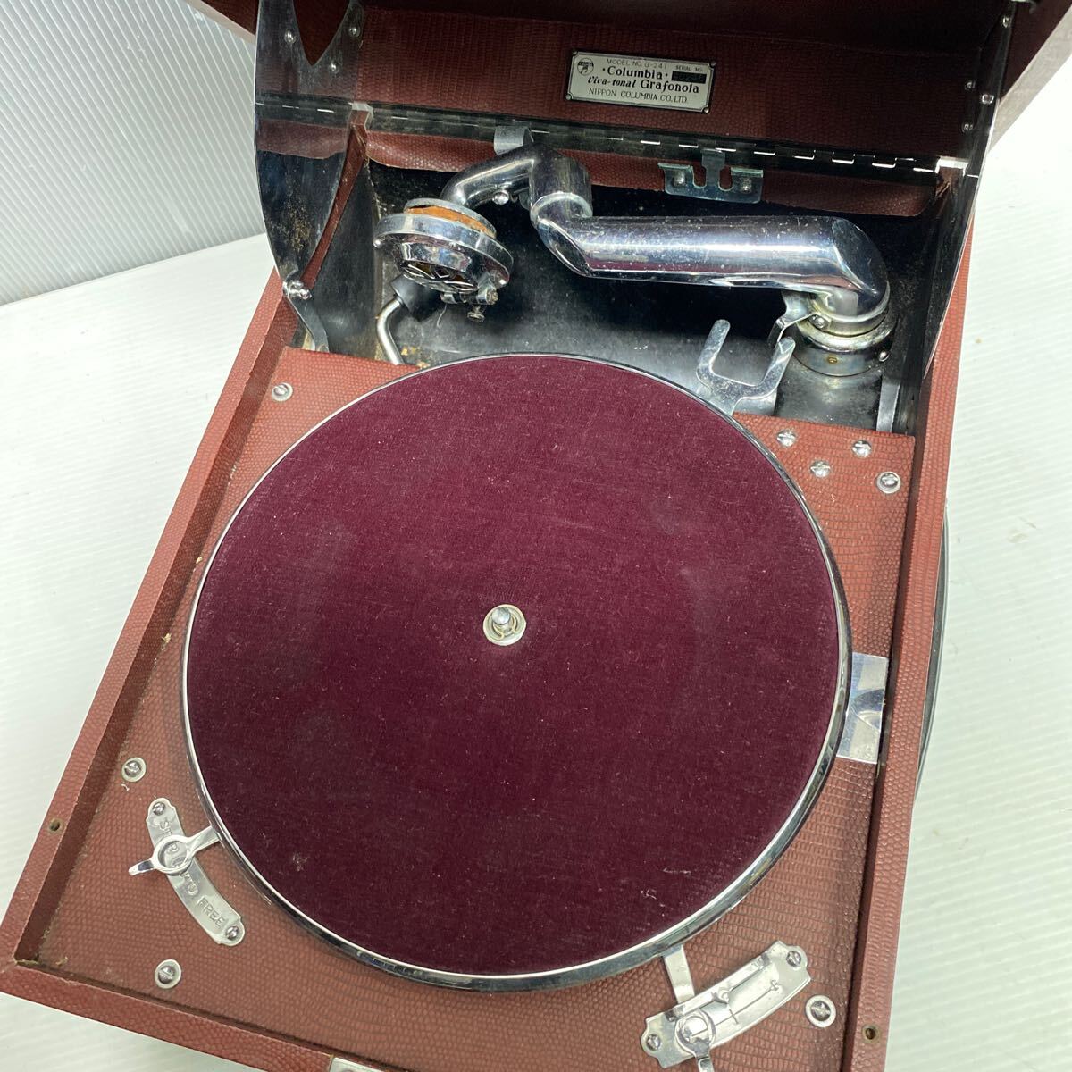 ◆【Columbia 】昭和レトロ アンティーク 蓄音機 MODEL G-241の画像4