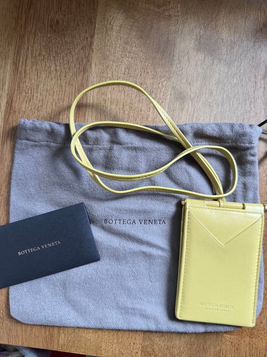 BOTTEGA VENETA ネックストラップ カードケース 美品 IDケース BOTTEGA VENETA ネックストラップ カードケース 美品 IDケース