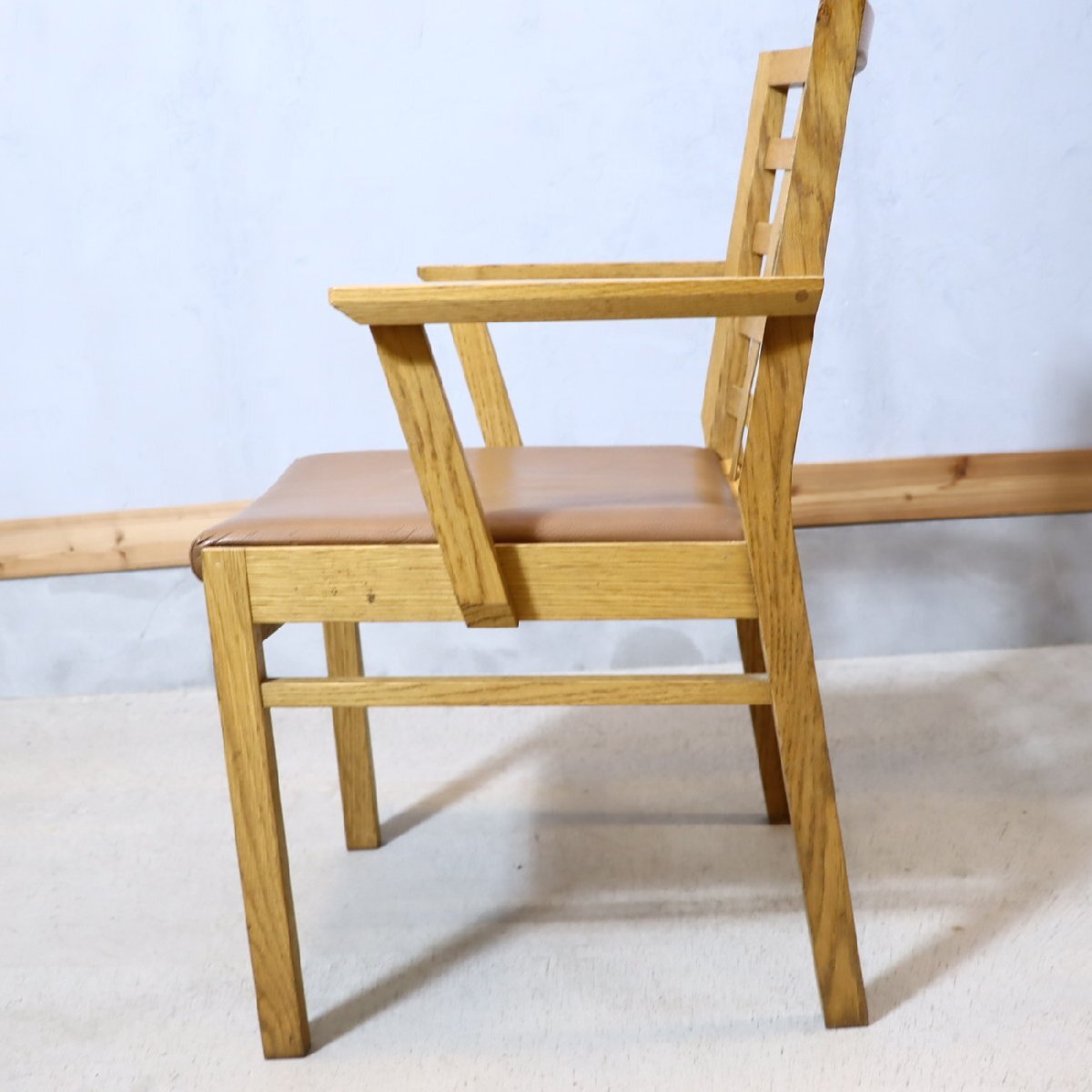北欧スタイル ダイニングチェア オーク無垢材 木製椅子 アームチェア 格子 サイドチェア シンプル ナチュラル カフェ風 和モダン ED538_画像2