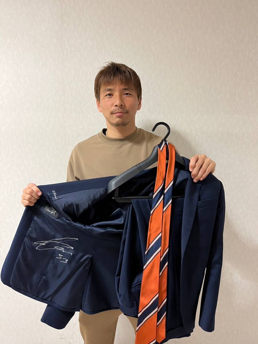 [ charity ]...( Shimizu ) autographed suit 244