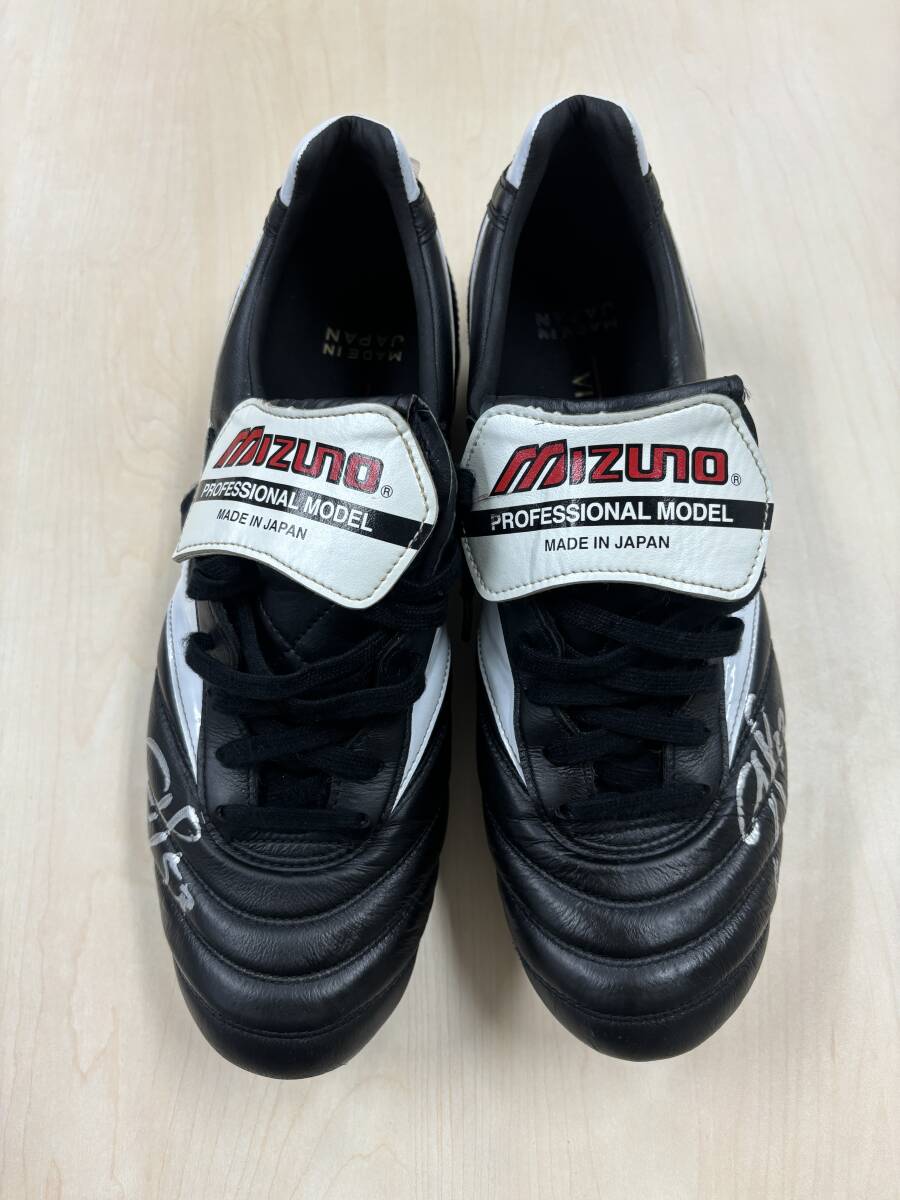 [ charity ] right rice field . one ( Shimizu ) autographed spike 246