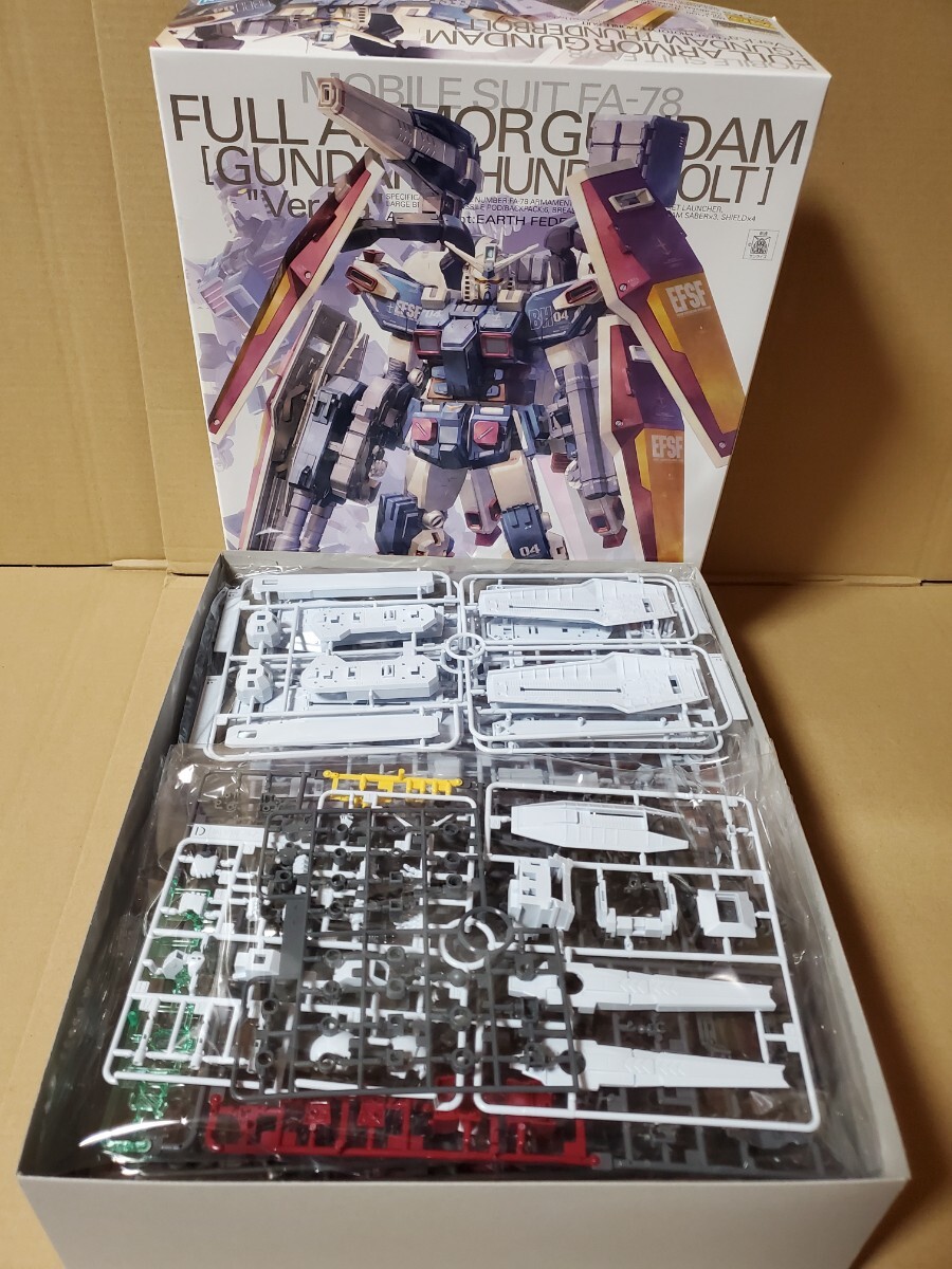 MG 1/100　FA-78 フルアーマー・ガンダム Ver.Ka （GUNDAM THUNDERBOLT 版)_画像3