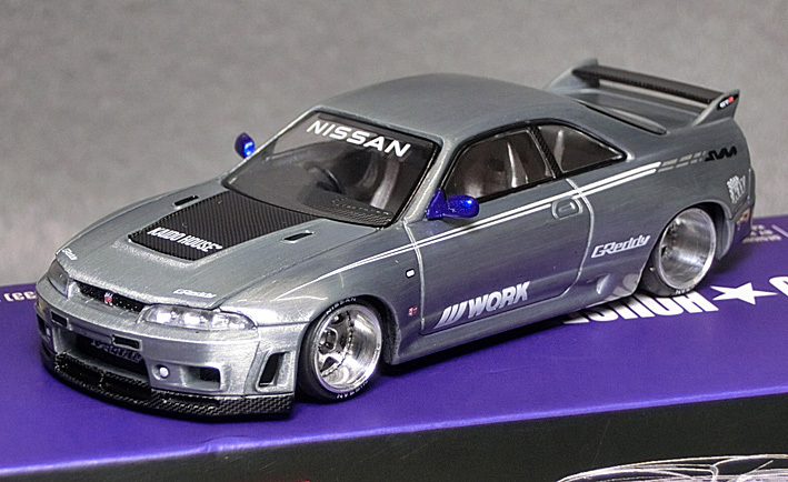 1/64スケール　日産スカイラインGT-R [R33] Kaido Warks V2　*貴重なチェイスカーです！！　*MINI GT製　*品番KHMG089　　*03_画像2