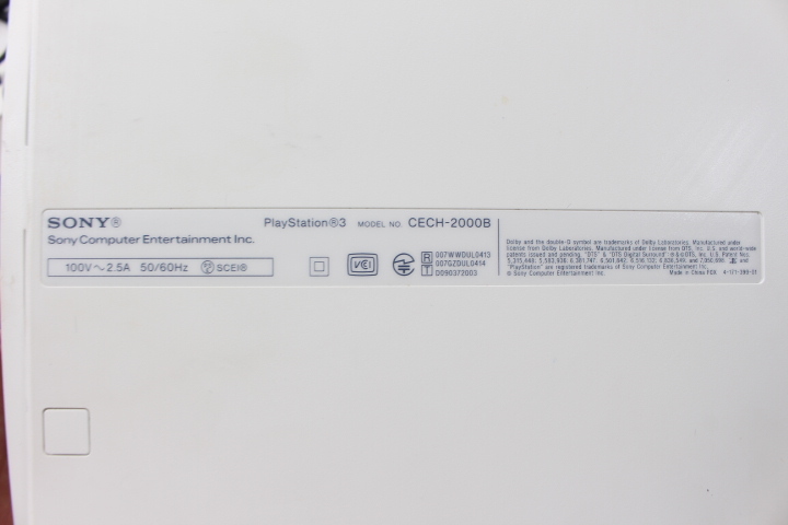 ☆【ト足】PS3 本体 プレイステーション3 プレステ ファイナルファンタジー13 ライトニングエディション CECH-2000B CE759ZZH60の画像4