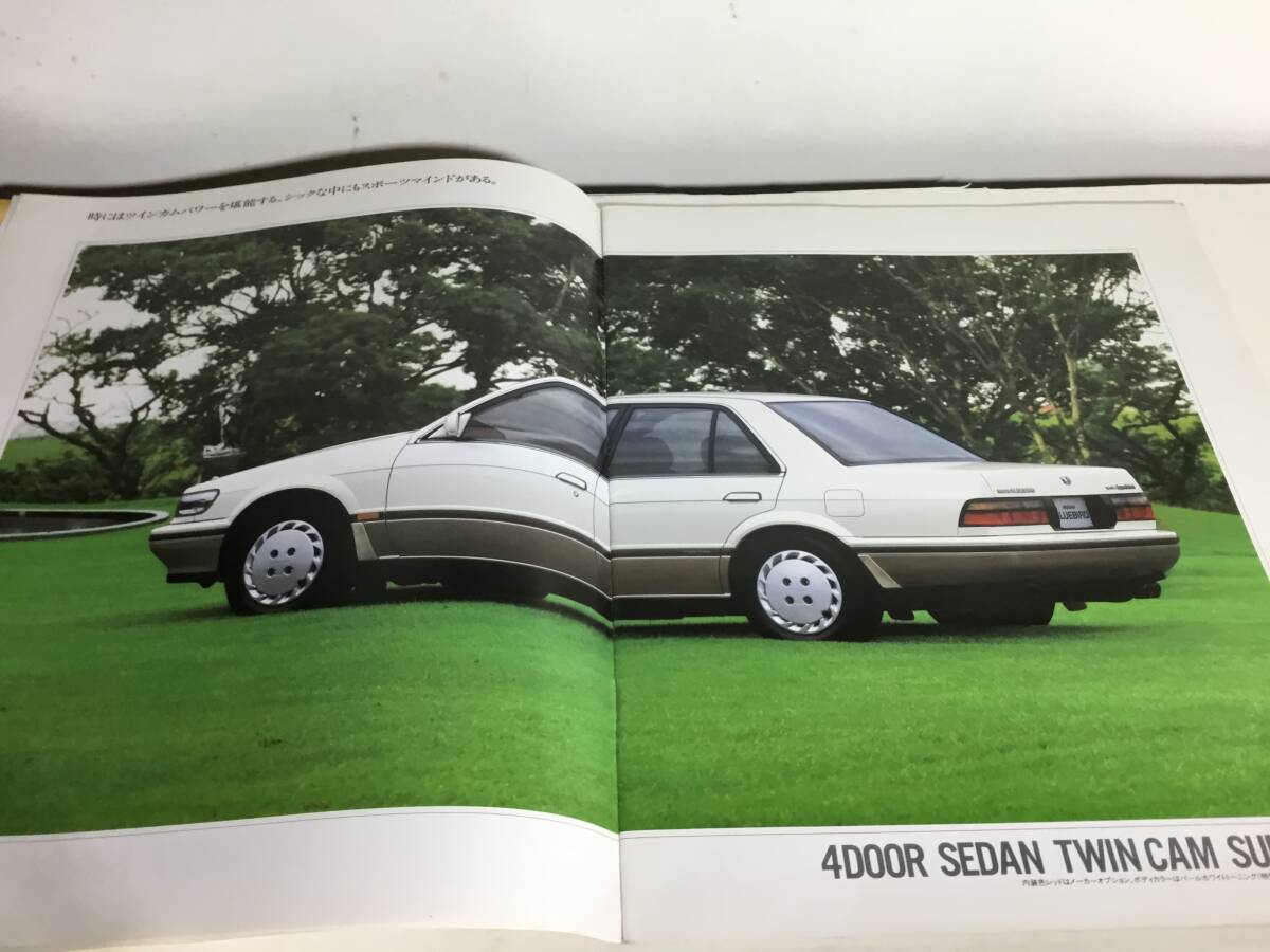 車カタログ『NISSAN BLUE BIRD』日産自動車株式会社_画像4