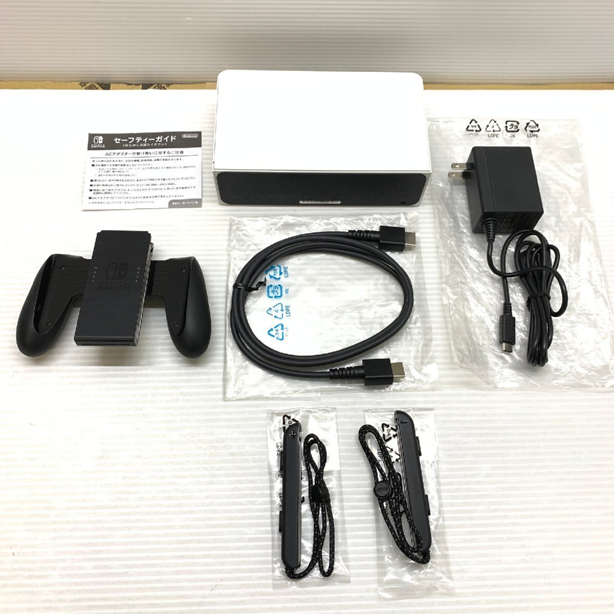 MIN【中古美品】 MSMG Nintendo Switch 有機ELモデル ホワイト HEG-S-KAAAA JPN 〈34-240512-CN-16-MIN〉の画像7