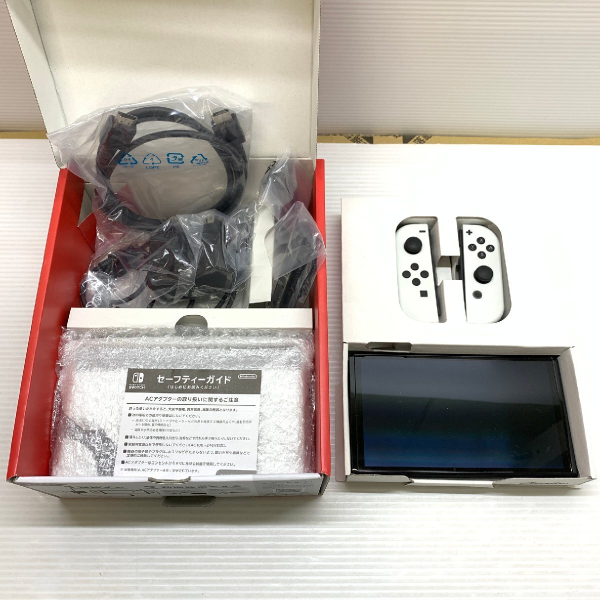 MIN【中古美品】 MSMG Nintendo Switch 有機ELモデル ホワイト HEG-S-KAAAA JPN 欠品あり 〈34-240512-CN-15-MIN〉_画像2