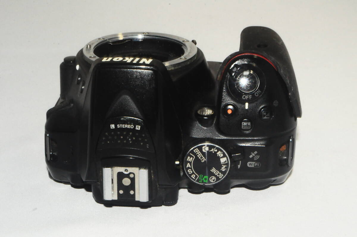 大人気 Nikon ニコン D5300 ボディ デジタル一眼レフ 09431の画像2
