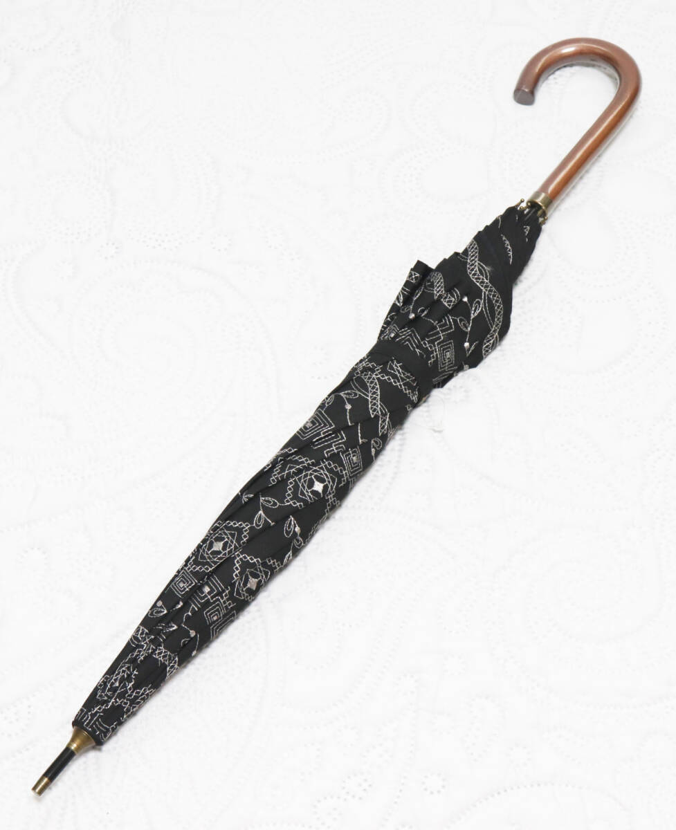 新品【長傘 日傘】シャンパンゴールド糸傘 全体豪華古典和柄 刺繍 黒 v4967
