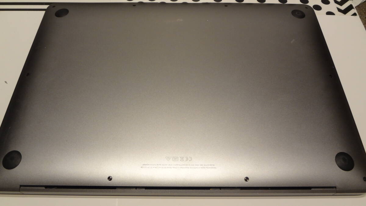 MacBook Air 13インチ 2020年モデル 8GBユニファイド 256GB M1チップ搭載 13インチ A2179 EMC 3302ジャンク品の画像5